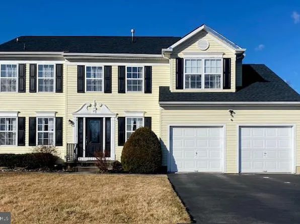 27 Turtle Creek Dr, Mullica Hill, NJ 08062