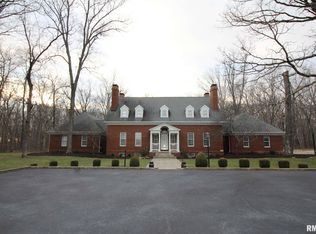 17683 N County Farm Ln, Mount Vernon, IL 62864