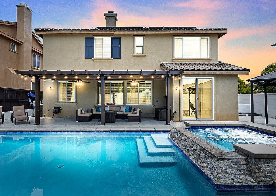 1st image of 36307 Veramonte Ave