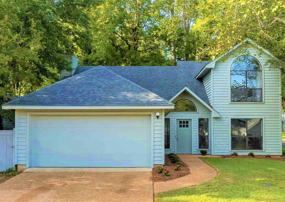 1st image of 216 Waterwood Dr