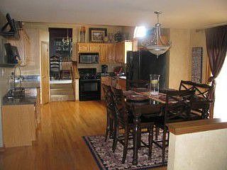 3rd image of 8637 Brookside Glen Dr