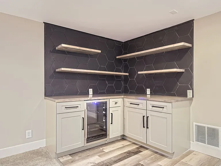 3576 S Holly St — Photo 14