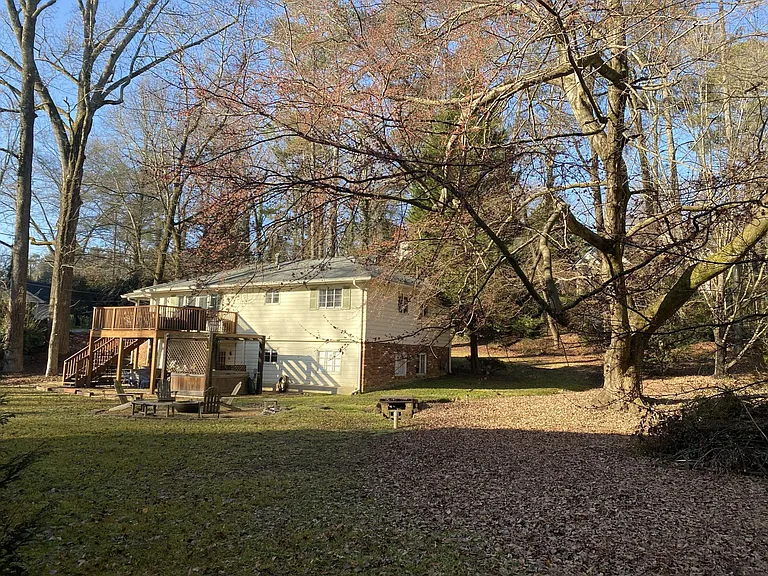 4975 Lake Forrest Dr — Photo 47