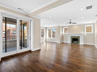 743 W Bittersweet Pl #301, Chicago, IL 60613