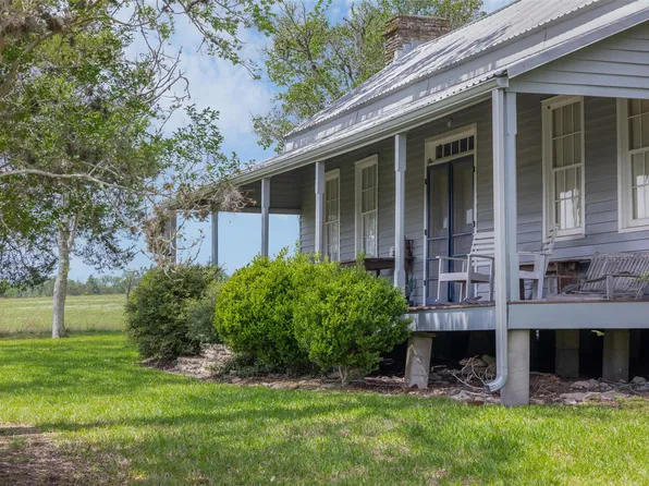 5930 S State Highway 237, Round Top, TX 78954