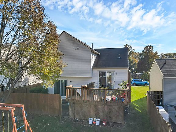 5th image of 8552 Old Ivory Way