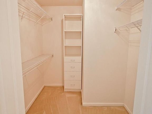 2nd image of 303 Lakeside Dr #303