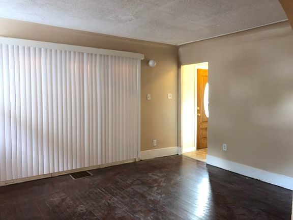 3rd image of 266 Eastlawn St