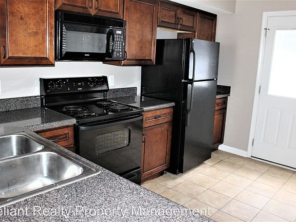 4th image of 773 Cherrybark Ln APT B