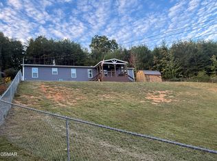 1291 Bluets Rd, Newport, TN 37821