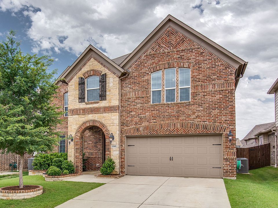 2365-fountain-gate-dr-little-elm-tx-High-Res-1.jpg