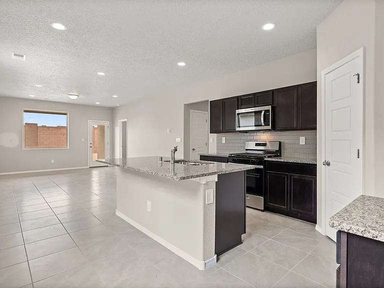 3181 Tazanita Loop SE — Photo 9