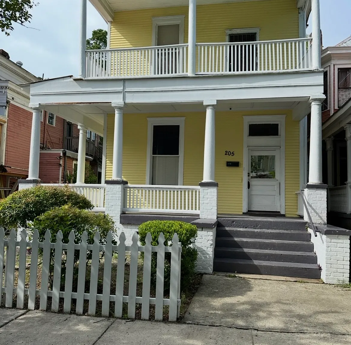 3 bed, 2210 sqft, $2,700 — Photo 3