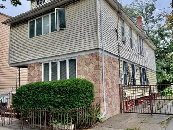 1331 East 15th Street image 1 of 4