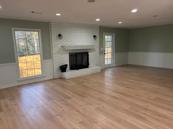 7012 Forest Mill Dr, Cottondale, AL 35453