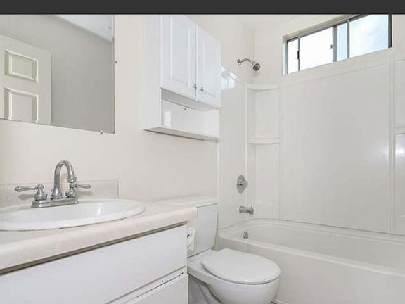 5th image of 1018 Malene Ln