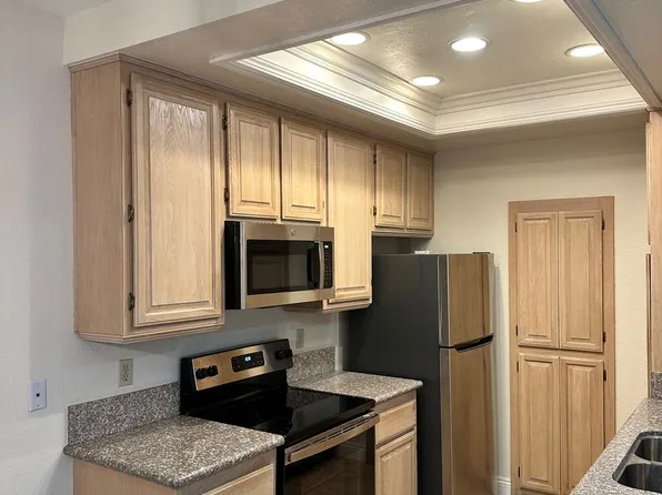 20702 El Toro Rd, Lake Forest, CA