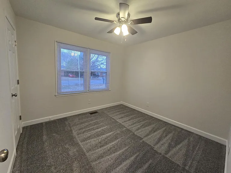 1443 Larkhall Dr — Photo 14