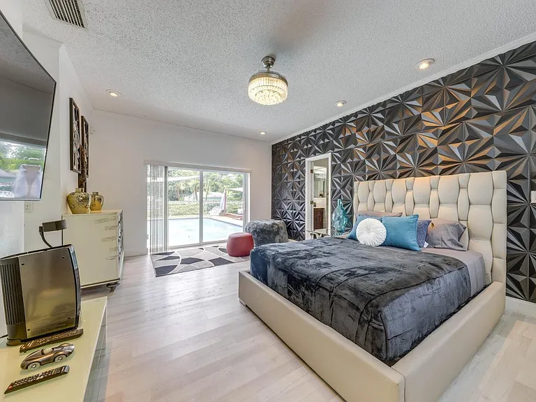 3609 SW 58th Ave — Photo 28