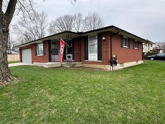 3rd image of 6137 Ambleside Dr