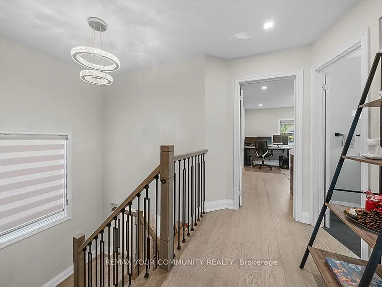 5 Amaryllis Ave — Photo 11
