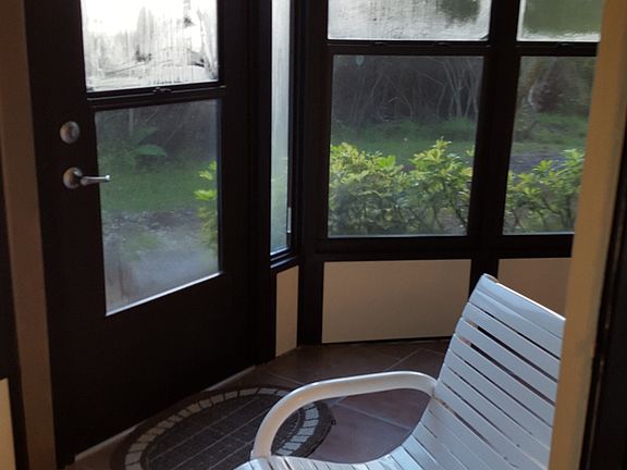 5th image of 109 Woodlake Wynde