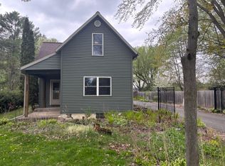 327 George St, Amherst, WI 54406