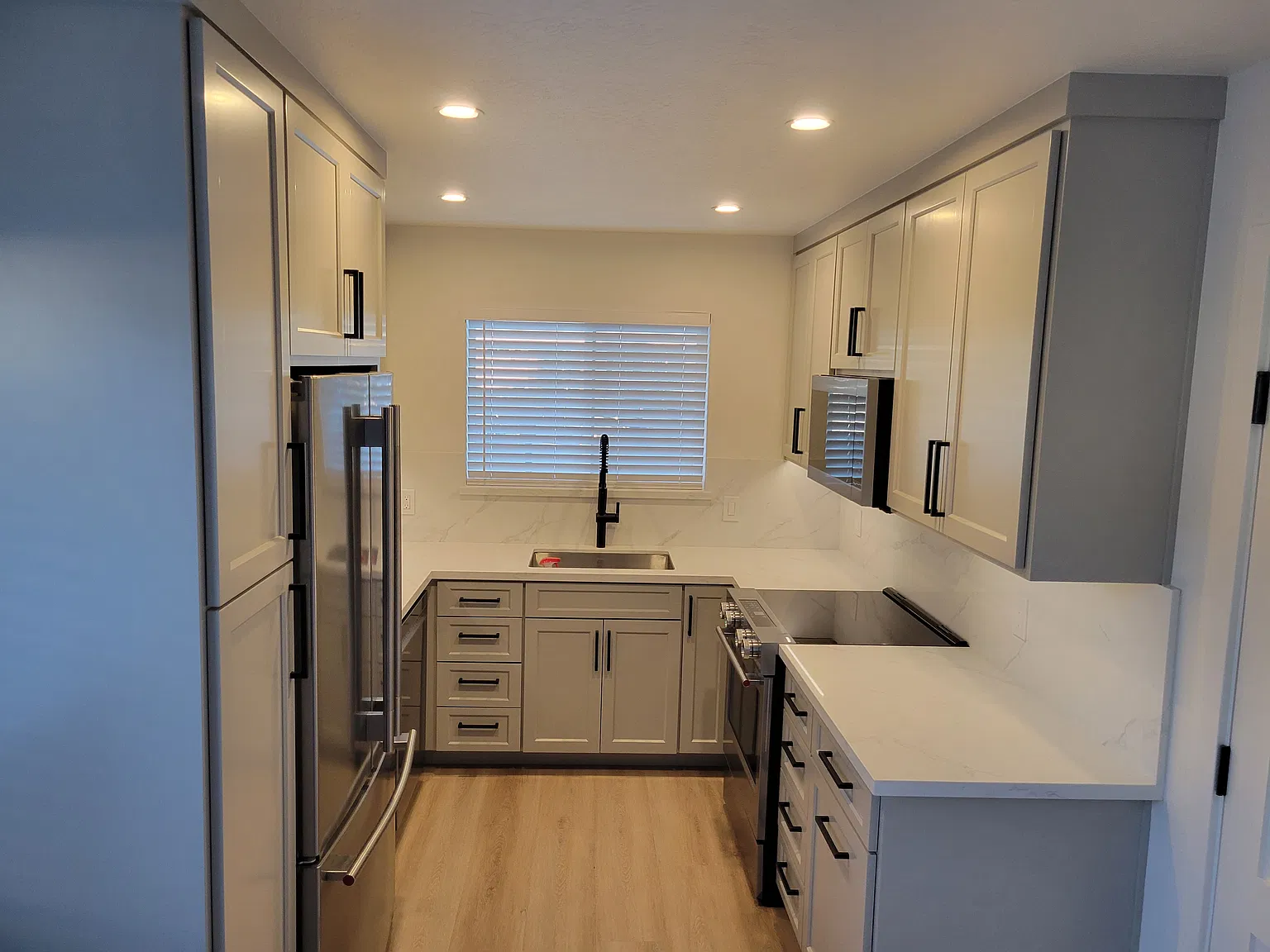 2 bed, 952 sqft, $4,150 — Photo 4