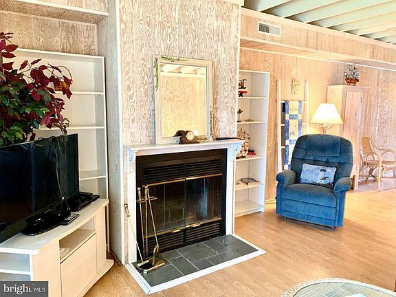 5th image of 38044 Mockingbird Ln Unit 102