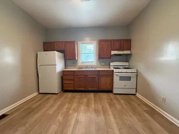 509 W 8th St, Muncie, IN 47302