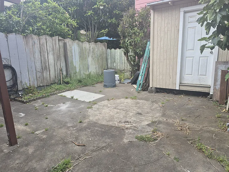 Tingley St — Photo 8