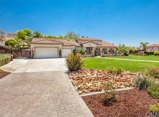 18505 Hollowtree Ln, Riverside, CA 92504