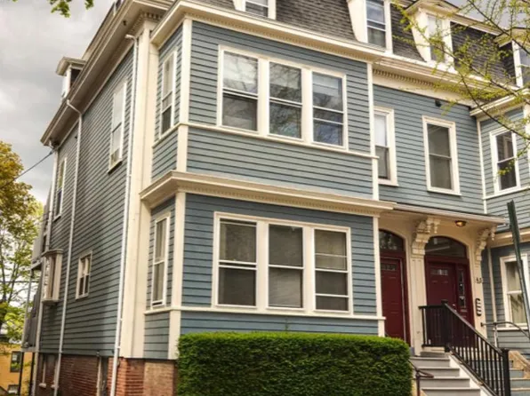 45 Deering St #3, Portland, ME 04101