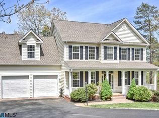1263 Redfields Rd, Charlottesville, VA 22903
