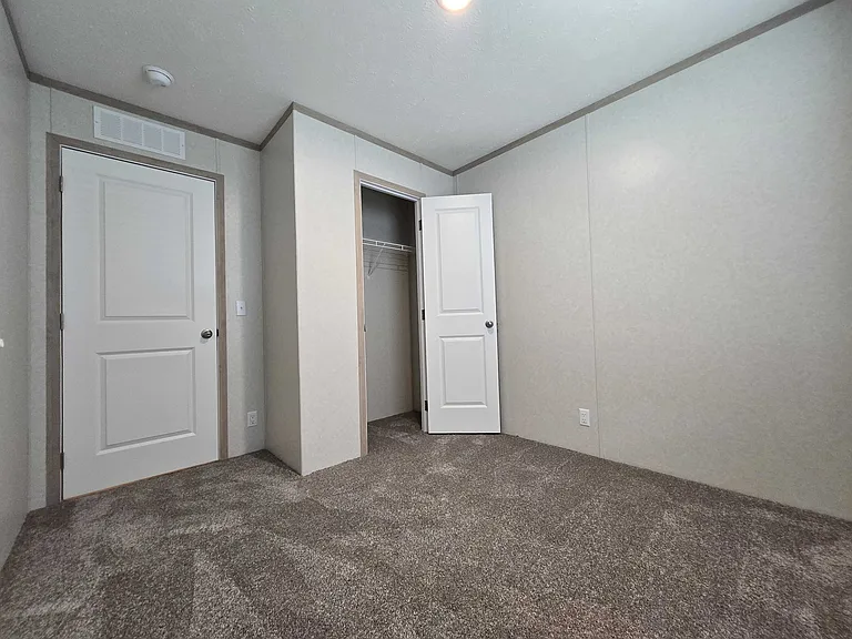 29800 Guilford Cir #288 — Photo 21