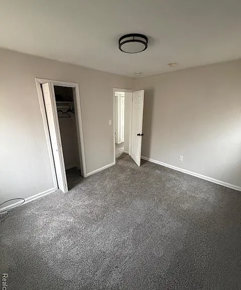 3887 Moore Ave — Photo 4