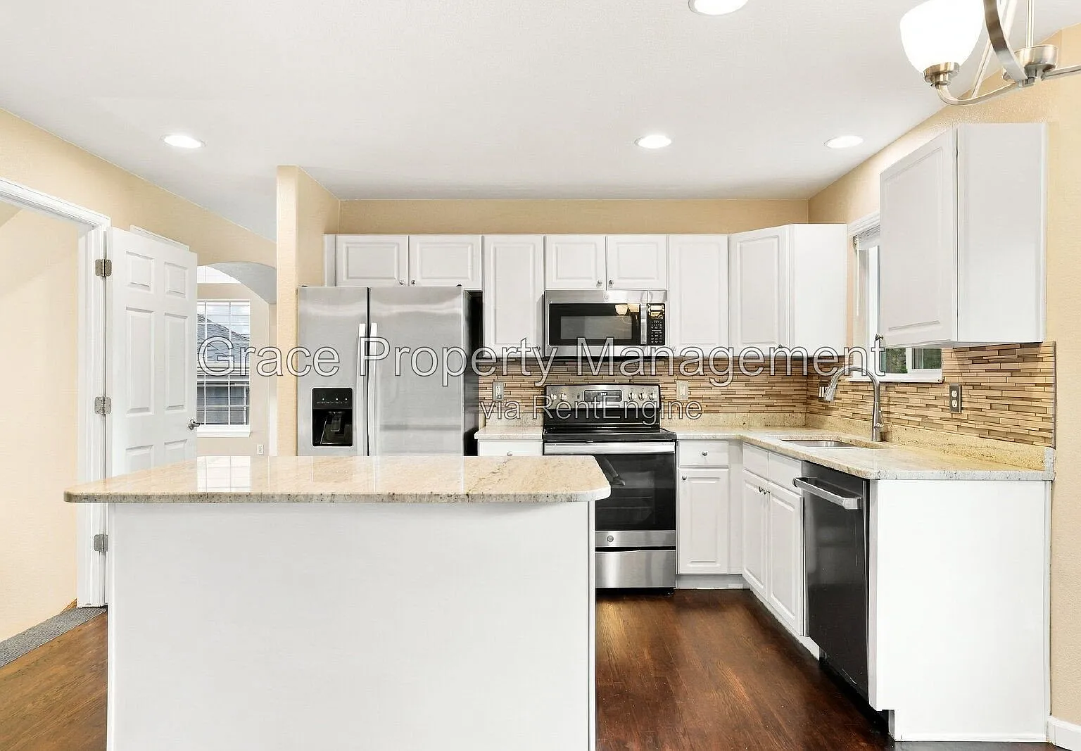 3 bed, 4.0 bath, 3244 sqft, $3,595 — Photo 2
