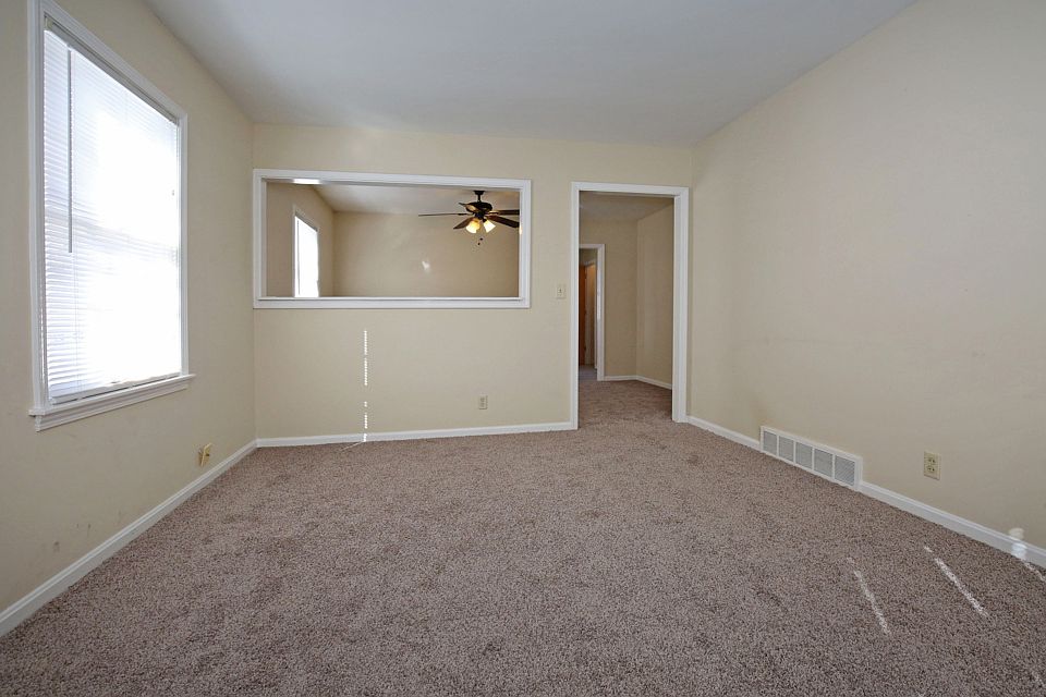 Family room facing dining room