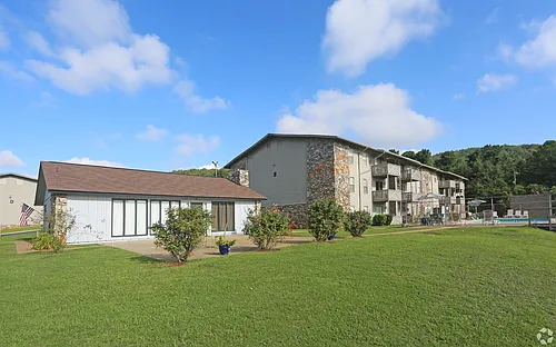 Coleman Place Apartments Photo 1