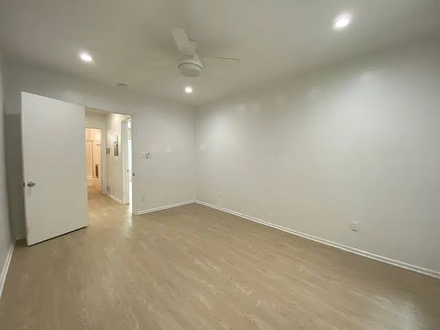 1837 N Gramercy Place — Photo 18