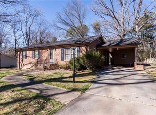 5616 Virgilwood Dr, Greensboro, NC 27409