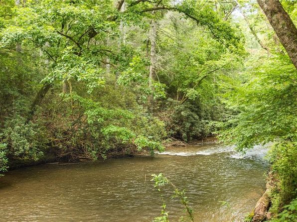 436 Applewood Ln, Dahlonega, GA 30533