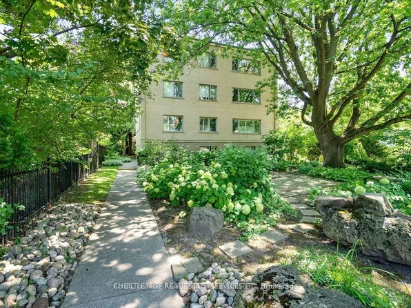 31 Rosedale Rd #103, Toronto, ON M4W 2P5