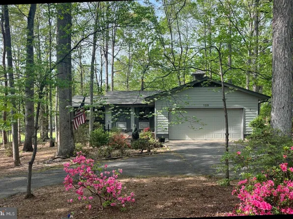 125 Fairway Dr, Locust Grove, VA 22508