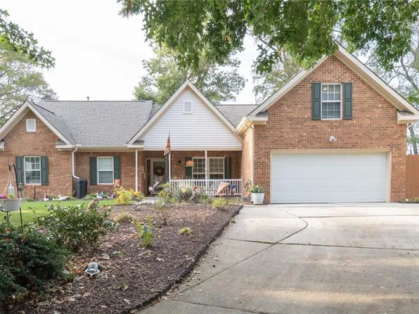 3312 Shakespeare Ct, Virginia Beach, VA 23452