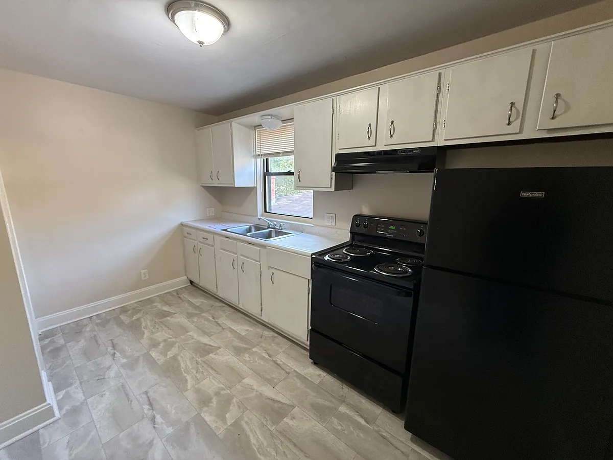 Building Photo - 3719 Wilmar Dr #2