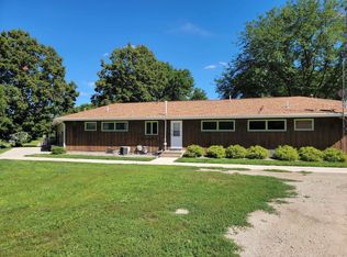 804 Valley View Dr, Ida Grove, IA 51445