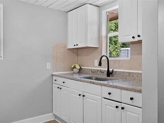 4th image of 2947 GILLESPIE AVENUE