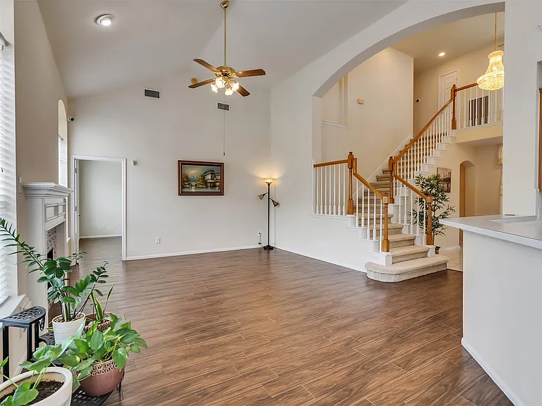 13315 Georgetown Dr — Photo 14