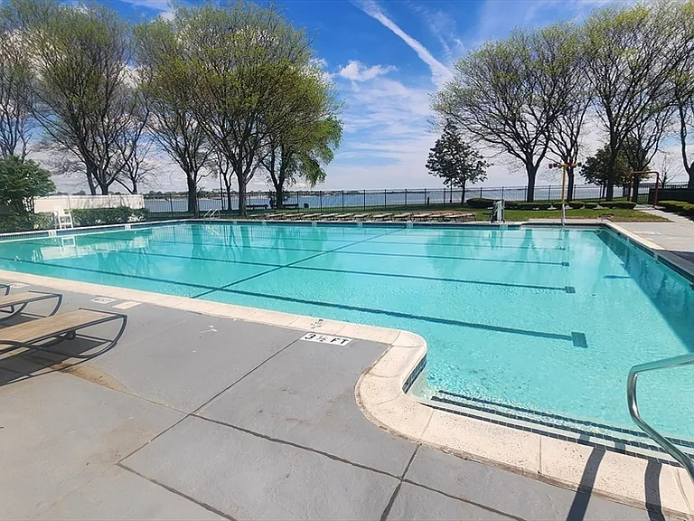 50 Island View Pl #405 — Photo 16